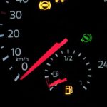 Combustível: Faz mal dirigir com carro na reserva?